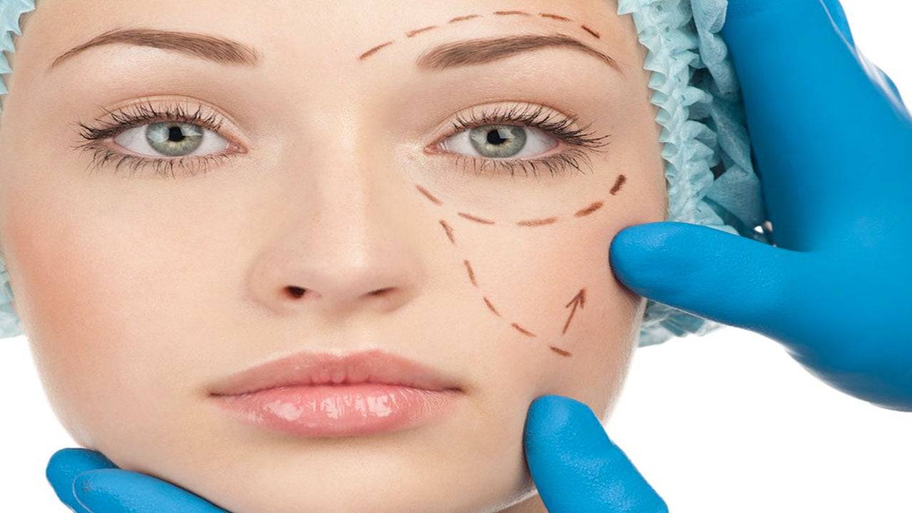 في عاصمة "البوتوكس" لا مُصالحة مع الزمن... وثروات تدفع للتحايل عليه