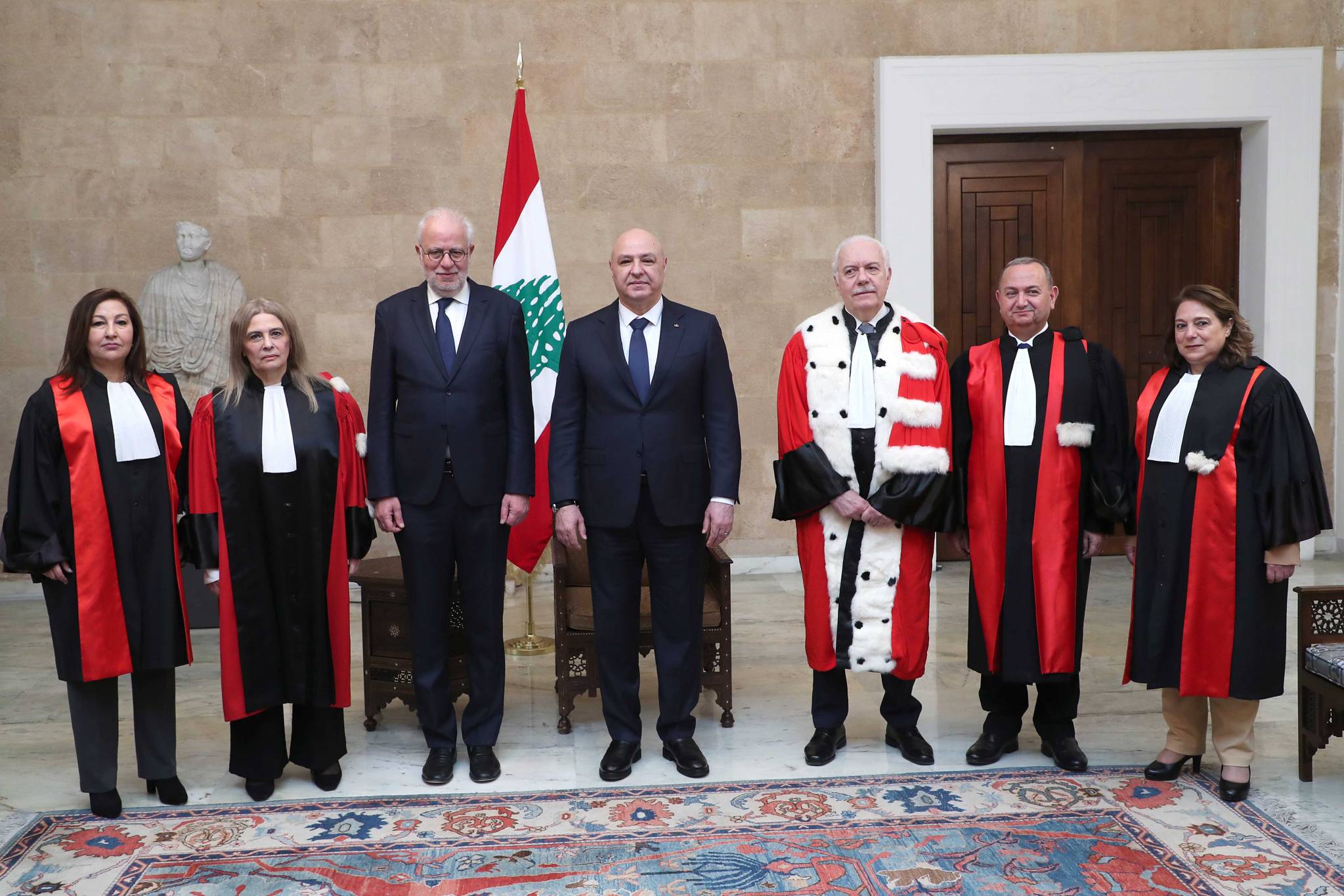 4 أعضاء جدد في مجلس القضاء الأعلى أقسموا اليمين
عون: لإعداد التشكيلات القضائيّة سريعاً والانطلاق بالمسيرة
سفير مصر: نبحث عن استقرار لبنان مع مختلف الشركاء