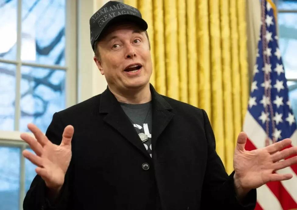 شعبية إيلون ماسك تتراجع إلى أدنى مستوياتها!