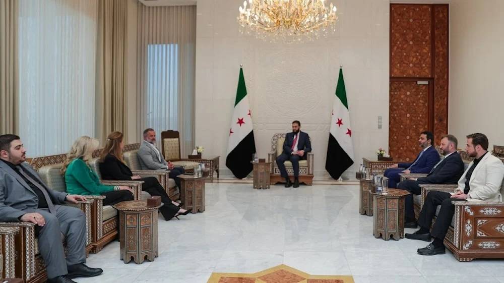 للبحث في العقوبات الأميركية على سوريا... الشرع يستقبل عضو الكونغرس ميلز