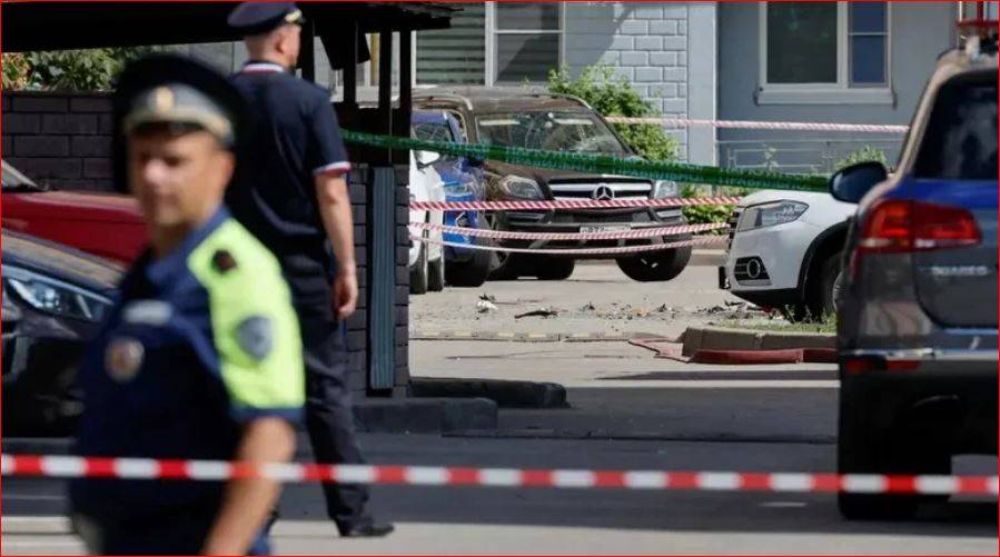 انفجار سيارة مفخخة في موسكو.. ومقتل مسؤول رفيع