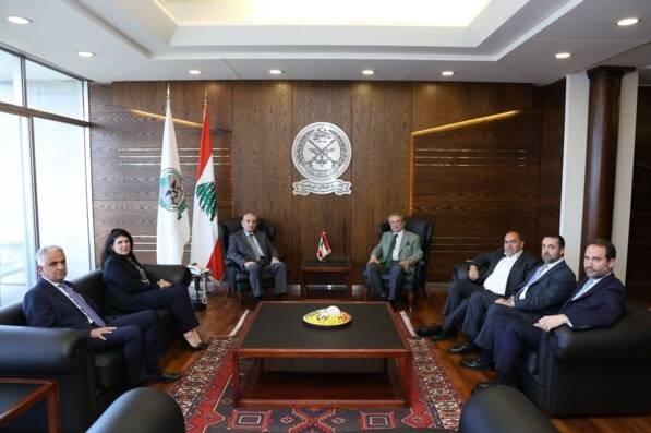 منسى اطلع من حبيب على مشاريع مصرف الاسكان