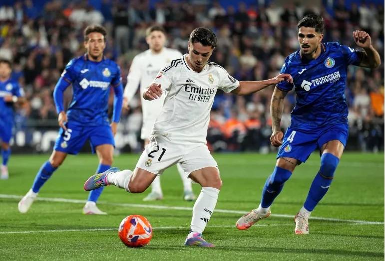 بروفة أخيرة صعبة لريال مدريد قبل الكلاسيكو... وانشيلوتي ينتقد أندريك