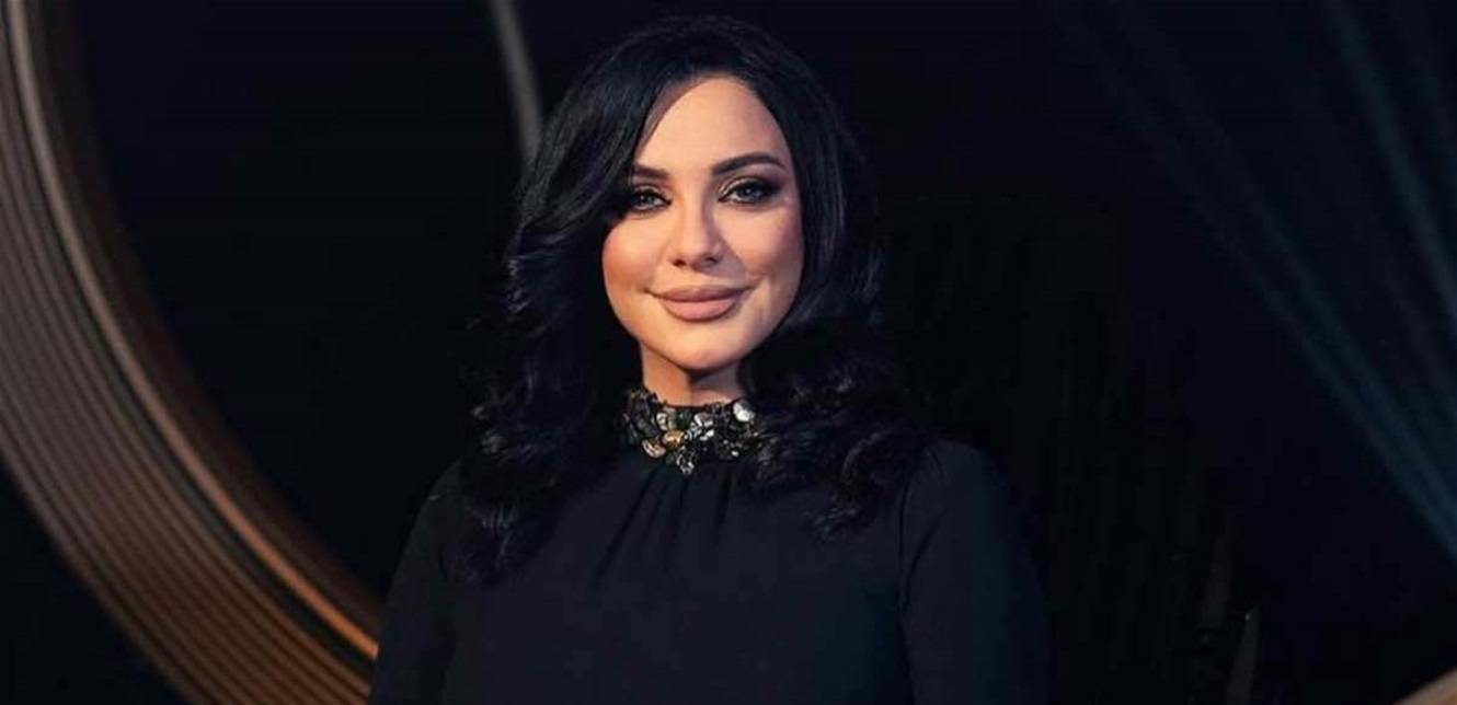 بعد وصفها القرار بأنه "كيدي" و"ثأري"... نقيب الفنانين يردّ على اتهامات سلاف فواخرجي ويوضّح!