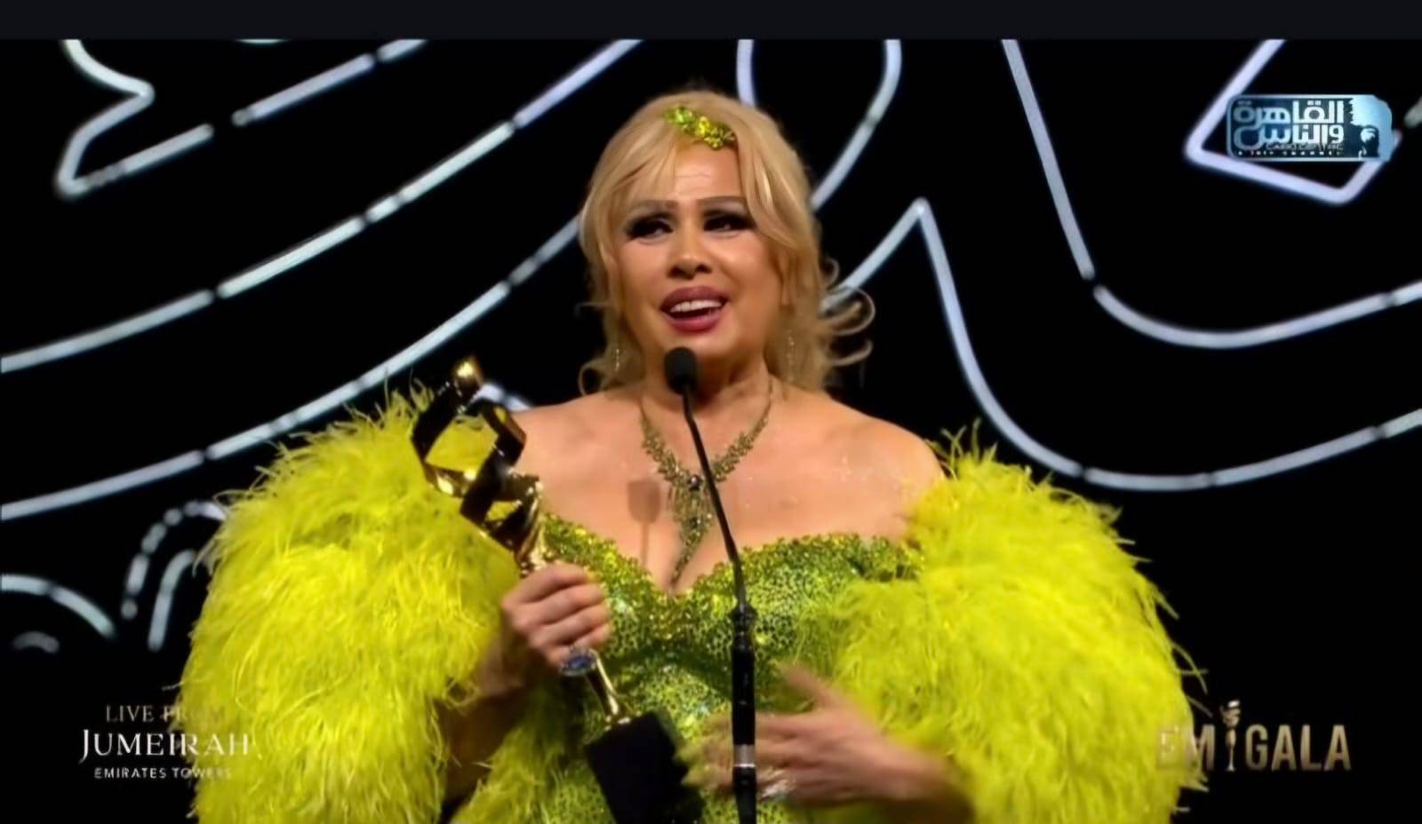 الليدي مادونا تتألق مكرّمة في مهرجان theemigala في دبي