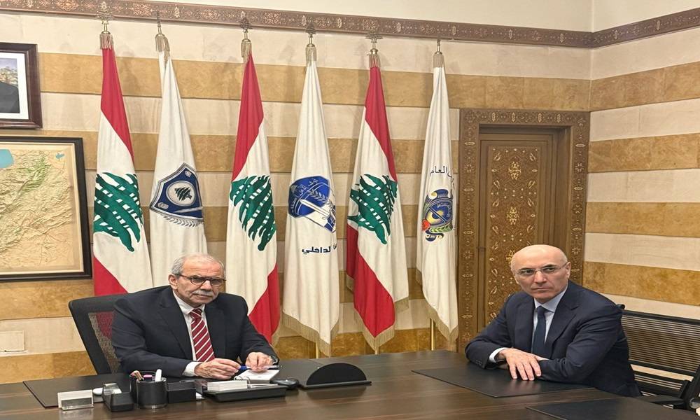 إطلاق غرفة العمليّات المركزيّة الخاصة بالانتخابات البلديّة
سلام: الانتخابات خطوة نحو اللامركزيّة الإداريّة الموسّعة
الحجار: إتصالات ديبلوماسيّة لتأمين إجرائها كما يجب