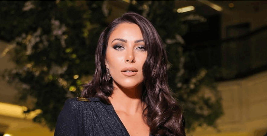 "قصصكم تستحق أن تُروى".. هكذا علّقت دانييلا رحمة بعد فوزها بجائزة "الفنان المسؤول للعام"