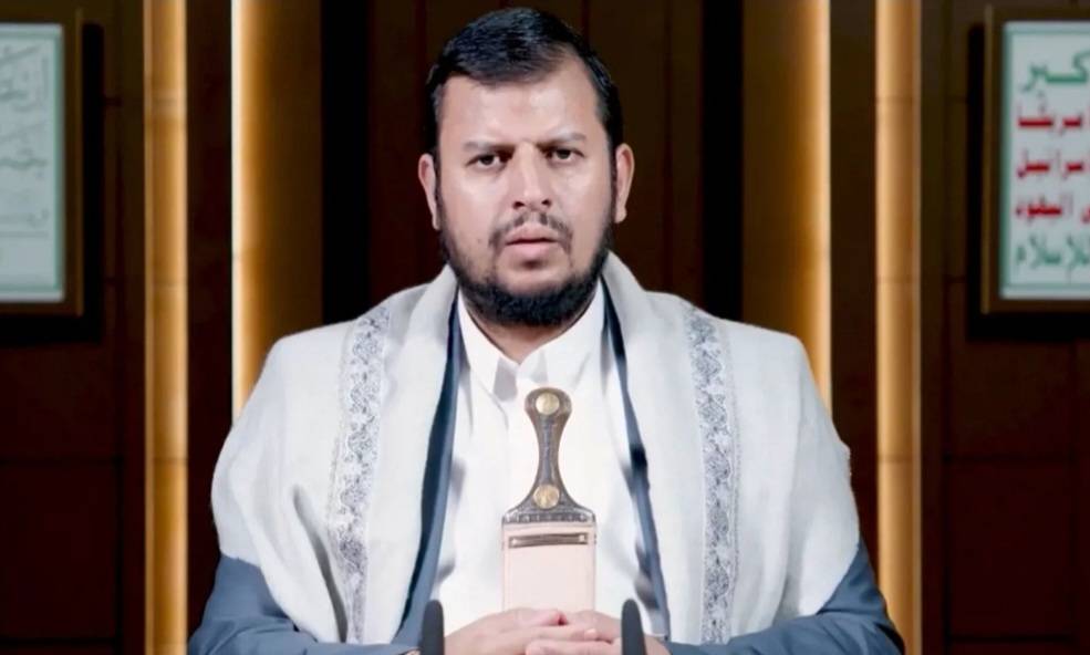 الحوثي للبنانيين: موقفكم ضعيف ضد إسرائيل!