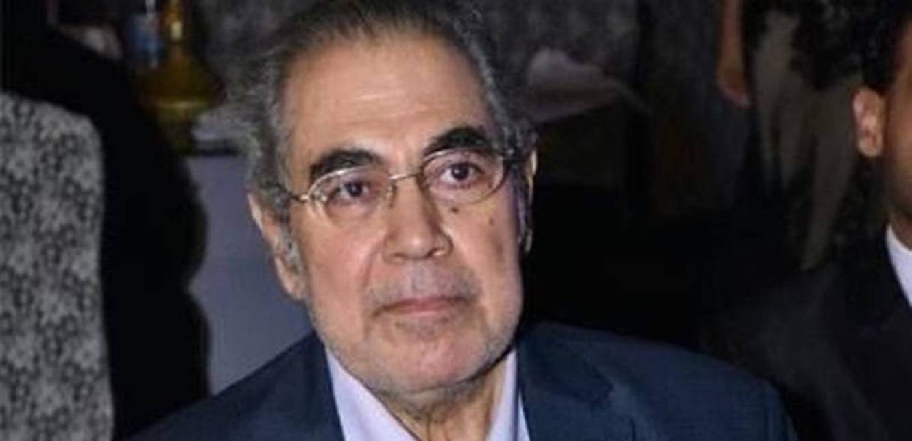 الفنان صبري عبد المنعم يدخل العناية المركزة