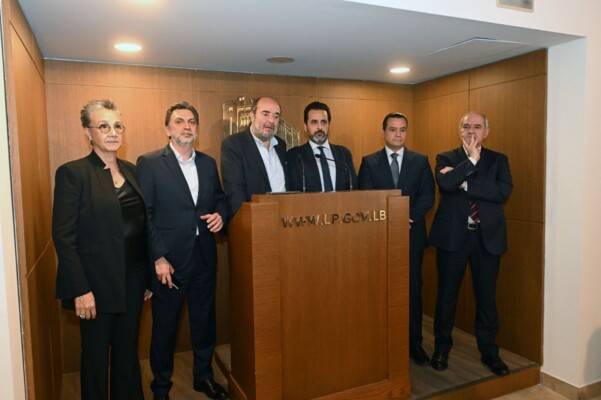 ٩ نواب تقدّموا باقتراح قانون لتعديل قانون الإنتخاب
"لتثبيت حق المغتربين بالاقتراع في دوائرهم الأصليّة"