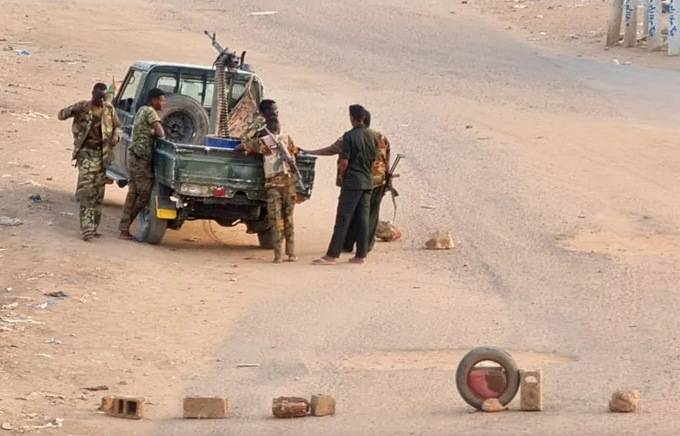 الجيش يتقدّم غرب السودان... ويصدّ مسيّرات شرقه