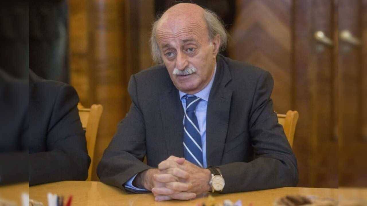 جنبلاط لماكرون: شكراً على دعمكم
لاستقرار سوريا ولبنان