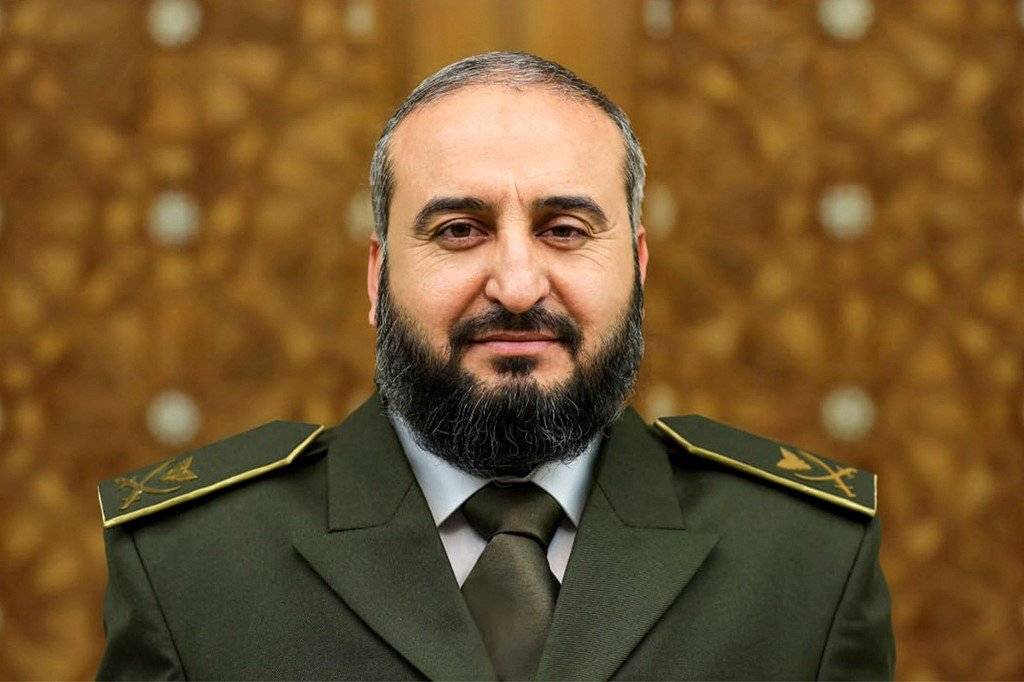 وزير الدفاع السوري أعلن دمج الوحدات العسكرية ضمن الوزارة