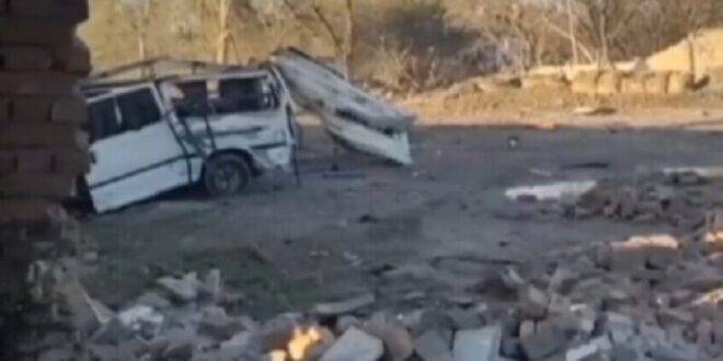 قتلى وجرحى بانفجار استهدف مخفر شرطة مدينة الميادين