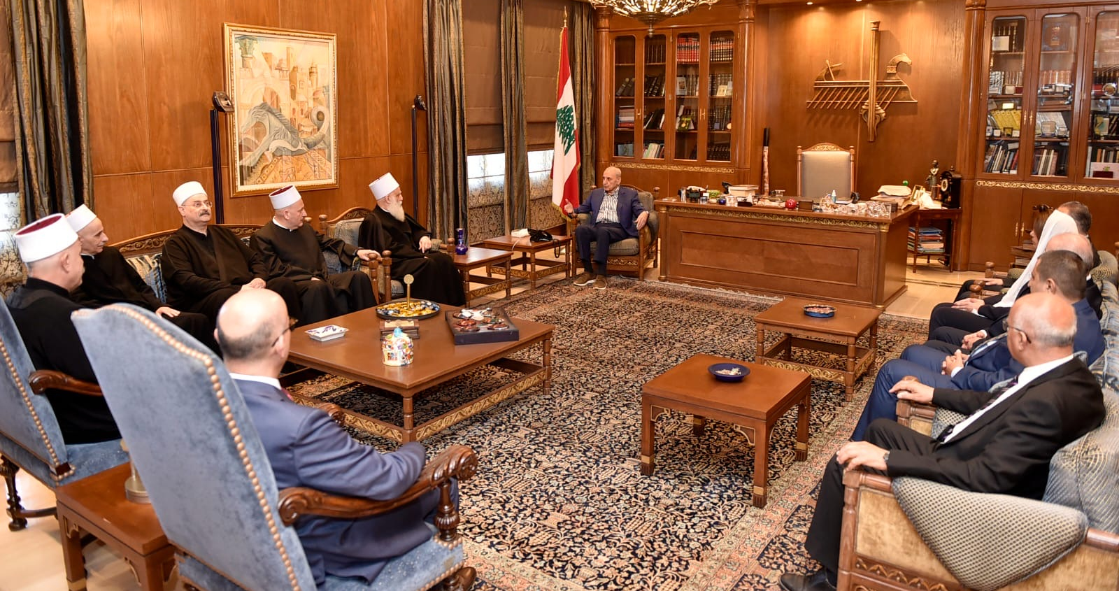 دعا اللجان النيابيّة الى جلسة مشتركة الخميس المقبل
بري تابع مع زوّاره التطوّرات... وأبرق لنظيره الجزائري مُهنئًا
أبي المنى: لاستكمال تطبيق الطائف بما يخدم المصلحة الوطنيّة