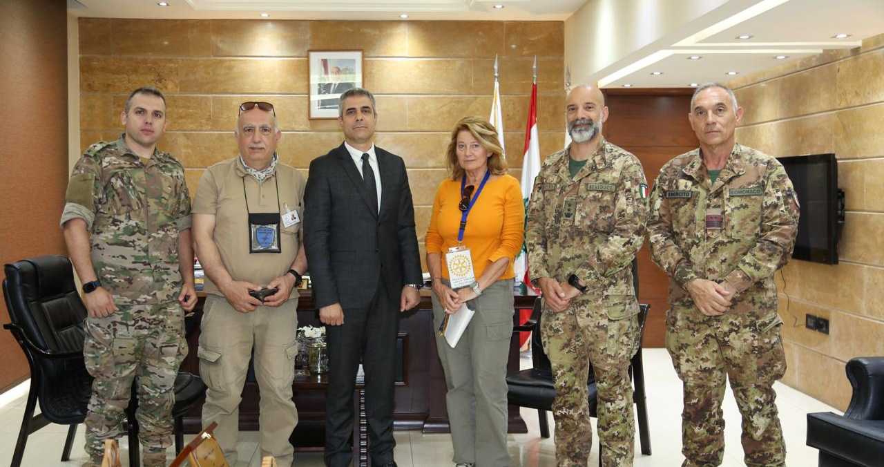 فرح بحث مع وفد إيطالي في تطوير
برامج الدعم التقني للدفاع المدني