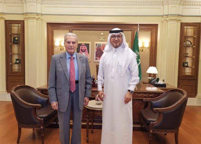 الخازن من السفارة السعوديّة: نشيد
بدور المملكة وبدعمها الثابت للبنان