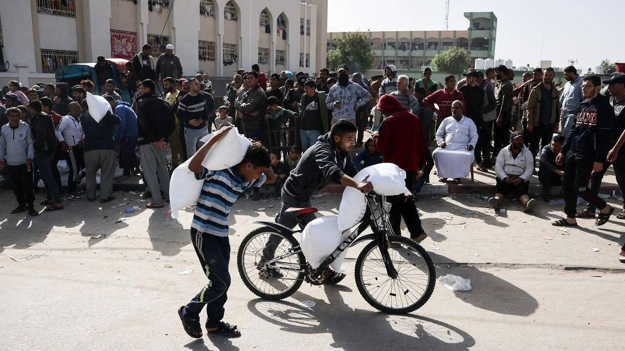 لازاريني: نظام المساعدات في غزة هدر للموارد والهاء عن الفظائع