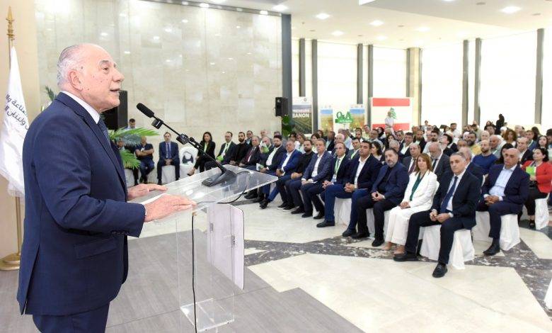 غرفة طرابلس ترسم الخط الاخضر وتطلق مع حاضنة الاعمال مشروعًا

مخصصًا للشركات الناشئة والمزارعين والتعاونيات والمبتكرين