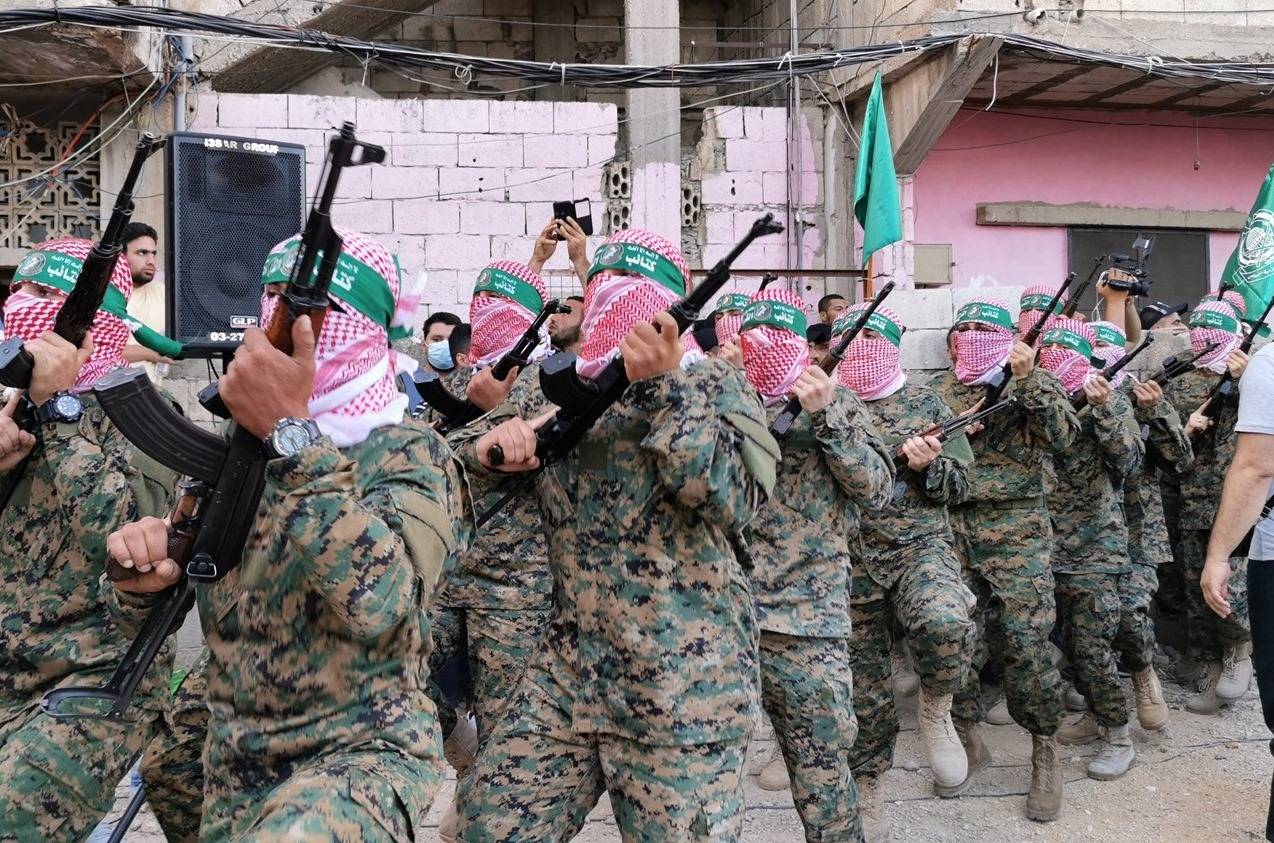 الفلسطينيّون لا يرغبون الصدام مع الجيش ولا الاقتتال مع لبنانيين
الفصائل لم تتبلّغ موعد أو آليّة تسليم السلاح... والثقيل منه انتهى
