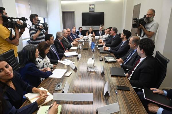جابر: المفاوضات مع صندوق النقد تتقدم ومسألة الودائع من الأولويات