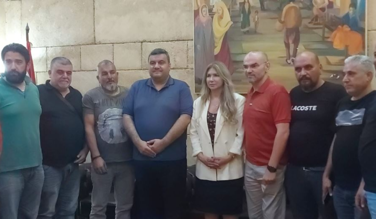 وفد من اتحادات النقل شمالا اطلع المحافظ الرافعي على تحركه الخميس المقبل