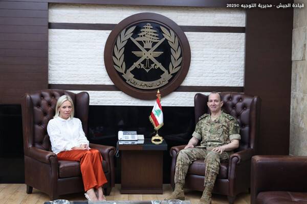 الاوضاع العامة محور لقاء قائد الجيش مع بلاسخارت