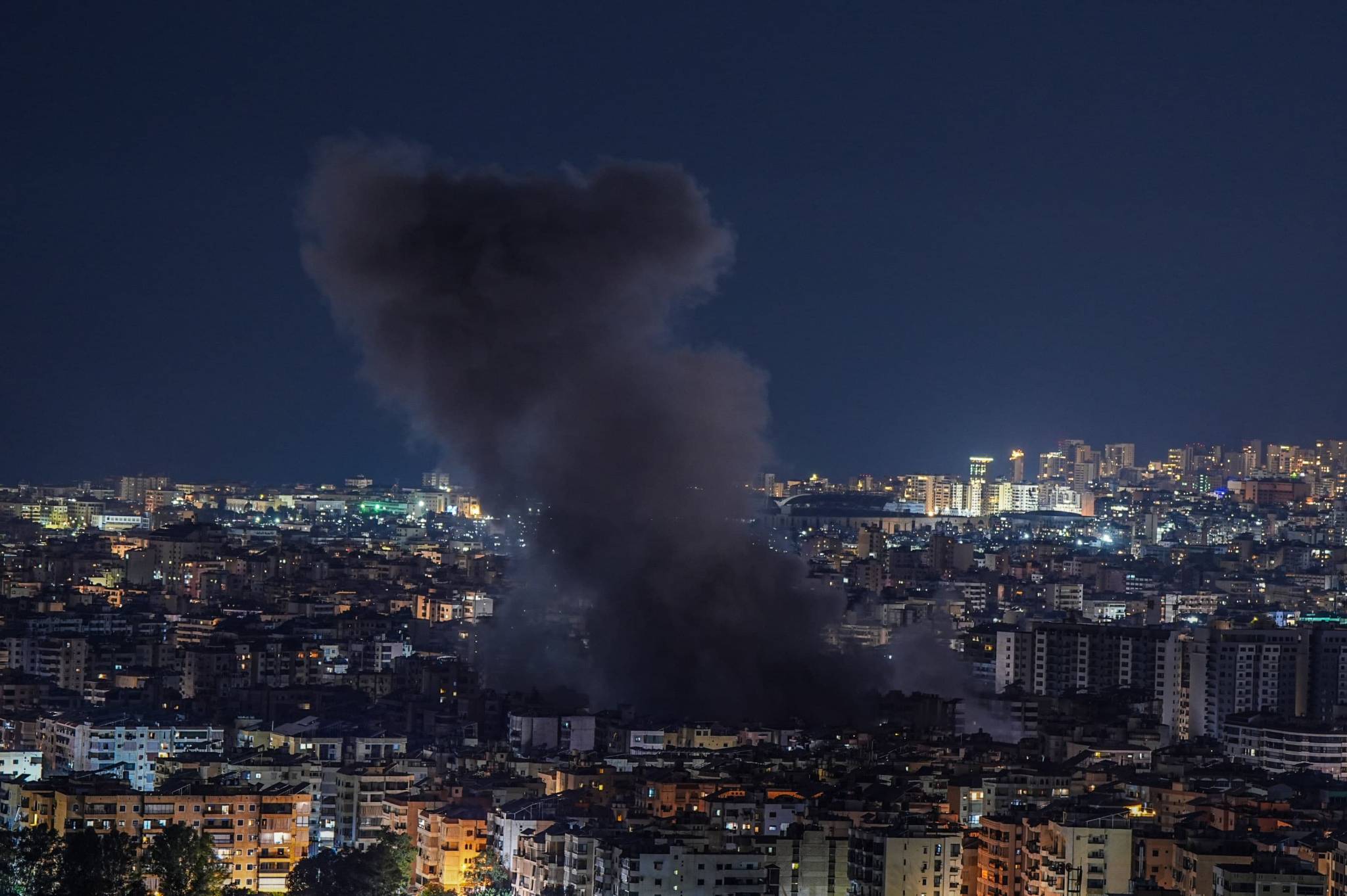 الضاحية تحت النار بتواطؤ اميركي: نتانياهو يريد الحرب؟
الجيش يفضح اكاذيب <اسرائيل>..كشف ميداني ولا سلاح
عون: لبنان لن يرضخ أمام «صندوق بريد الدم»!