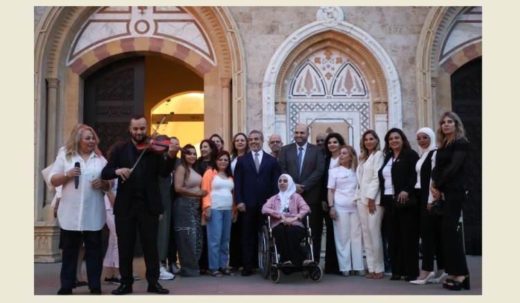 بعد إضاءة السرايا تضامنا مع مرضى التصلب اللويحي.. ناصر الدين: هناك توجه لزيادة الادوية و توفير أخرى