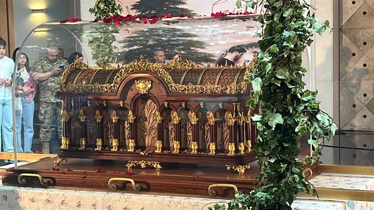 زيارة ذخائر القدّيسة تريزيا الطفل يسوع إلى لبنان... رجاءٌ سماوي في زمن الغليان