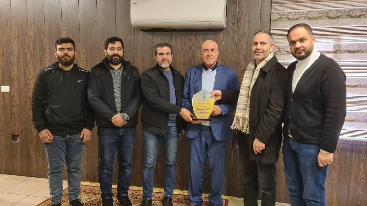 وفد من حزب الله جال في مدارس صيدا شاكرا جهودهم  في احتضان النازحين