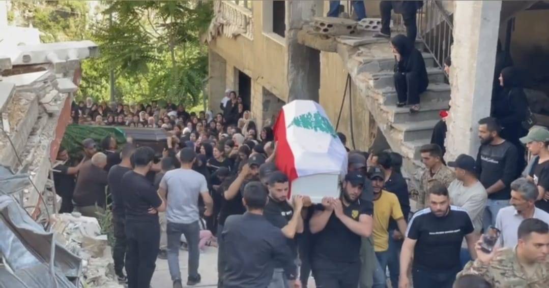 شبعا شيّعت الشهيدين محمد كنعان ونجله بحضور ممثل عن وزير الدفاع وقائد الجيش
هاشم: الى متى سيبقى الكيان الصهيوني
 مُتفّلتاً من كلّ القرارات والمواثيق؟