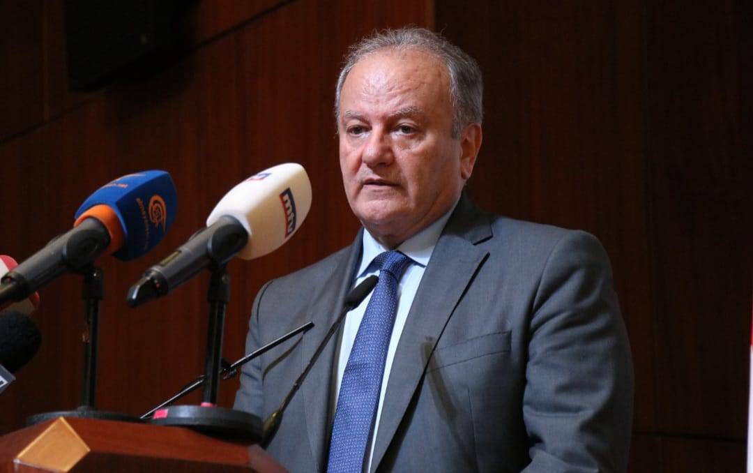 هل إنّ مجلس التأديب مُلزم بالتقيّد بقرار الإحالة؟