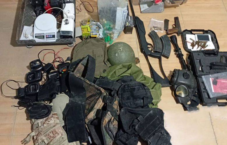 الجيش: ضبط كميّة من الأسلحة والذخائر الحربيّة
والمخدرات وتوقيف أشخاص لارتكابهم جرائم مُختلفة