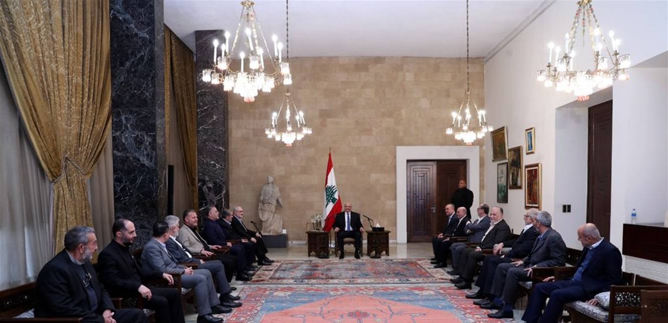 حزب الله: لا انخراط في الحرب والتزام بوقف النار
القيادة الايرانية تقوم بواجبها وتدافع عن النفس