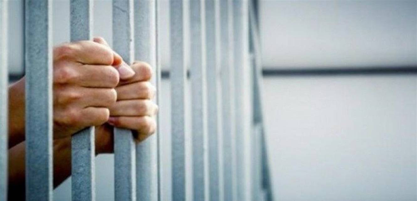 خادمة تُفاجئ مخدومتها بسرقة مشغولات ذهبية من شقتها