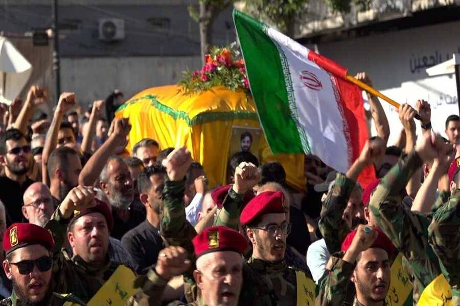 حزب الله: واجب كلّ حر في العالم أن يقف مع الحق ويتضامن معه وينصره
والتهديدات الأميركيّة التي تُطلق بوجه إيران هي تهديداتٌ موجهةٌ للمنطقة بأكملها