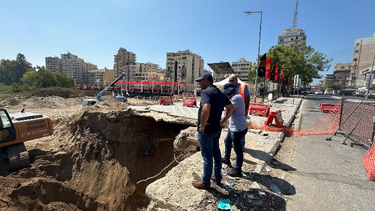 البدء بإصلاح شبكة الصرف الصحي قرب مستديرة الشهـداء في صور