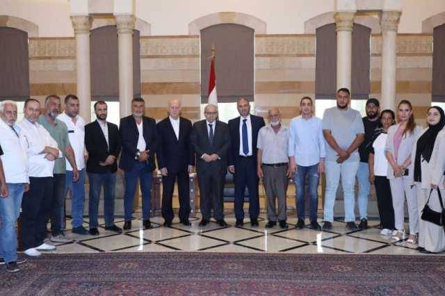 ترأس اجتماعًا للمجلس الأعلى للخصصة... واستقبل زوارًا
سلام: خطوة جديدة لتفعيل مطار رينيه معوض
جابر: بحثنا تنظيم قانون الشرْكة بين القطاعين العام والخاص