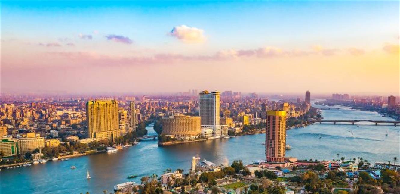 مطالبات بترحيل فنانة من مصر... ما السبب؟