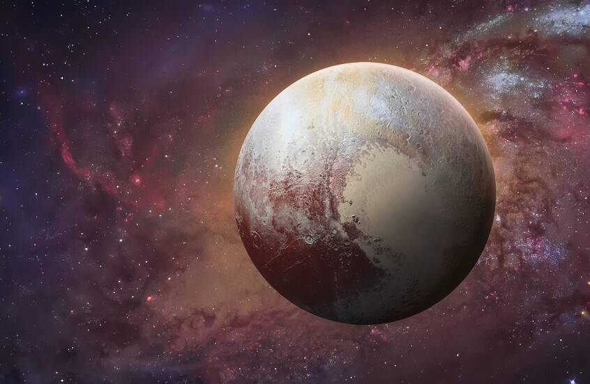 بلوتو يذهل العلماء مرة أخرى