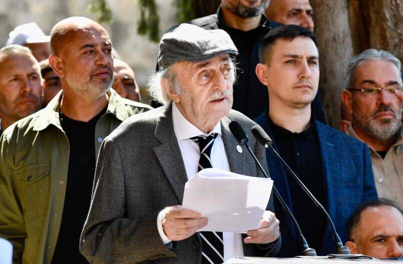 جنبلاط: التفاوض على وقف النار أفضل لتفادي الدمار
