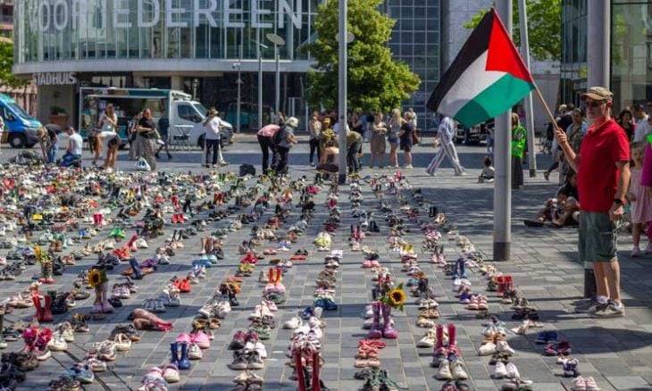 وقفة في هولندا لإحياء ذكرى أطفال غزة ضحايا الإبادة الإسرائيلية