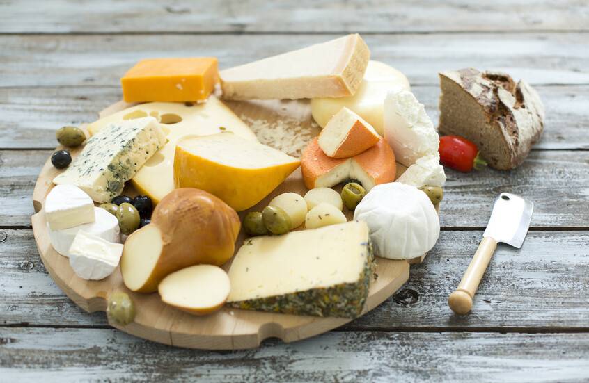 الجبن وكوابيس الليل.. حقيقة أم خرافة؟