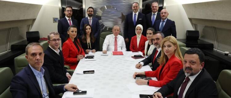 أردوغان: ندعم كلّ ما يُعزز السلام في سورية
ونرفض أيّ خطط تحاول شرعنة التنظيمات الإرهابيّة فيها