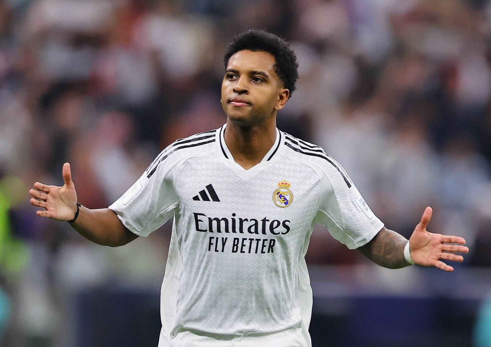 قبل موقعة ريال مدريد...
سان جيرمان يقتحم سباق رودريغو