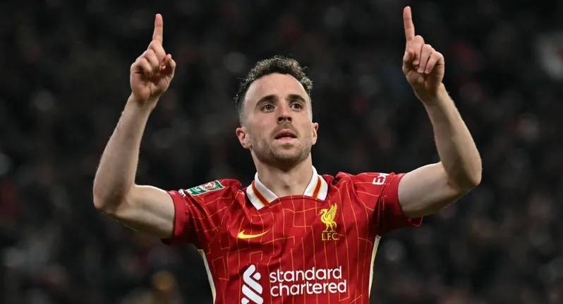 مأساة رياضية جديدة... وفاة نجم ليفربول
ومنتخب البرتغال بحادث مروع في إسبانيا