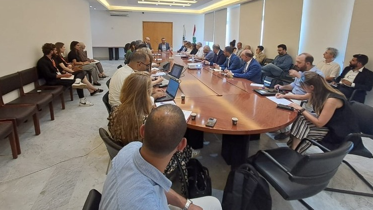 هاني ناقش مع سفير المانيا وممثلي الفاو والمنظمات الدولية
مشاريع الدعم الزراعي وافتتح ورشة حول قانون الغابات