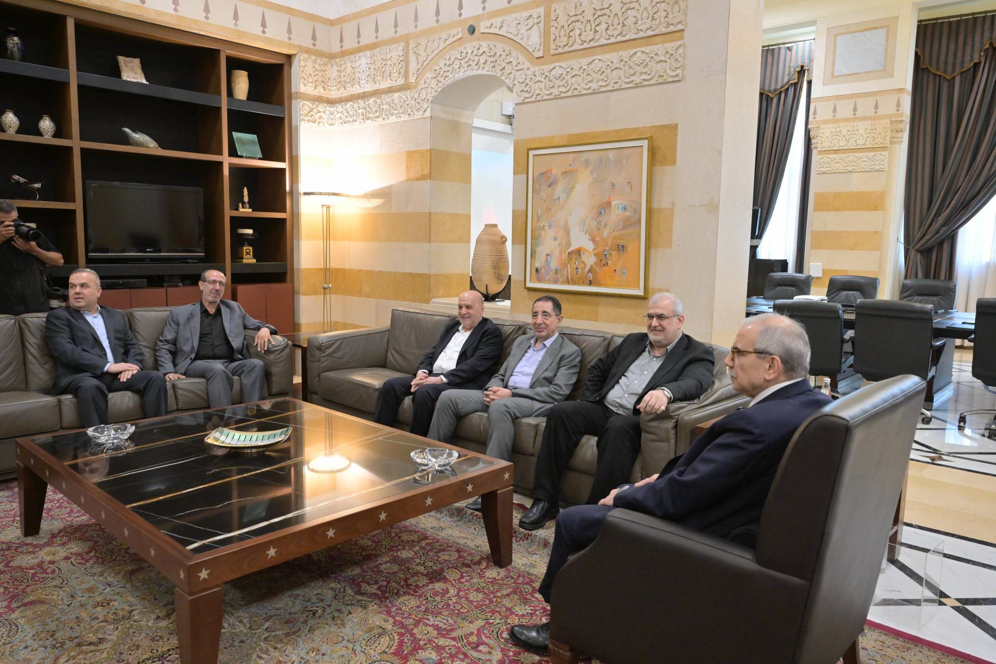 إنقلاب إيجابي في العلاقات بين سلام وحزب الله
لقاءات رئيس الحكومة وخليل ساهمت بوحدة الموقف الرسمي