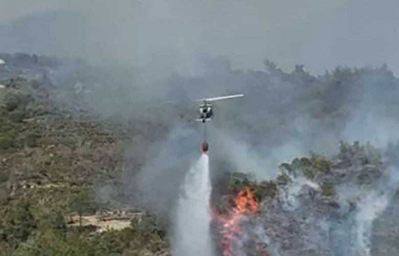 الجيش شارك في إهماد حرائق في ريف اللاذقيّة
بناء على مبادرة من السلطات اللبنانيّة